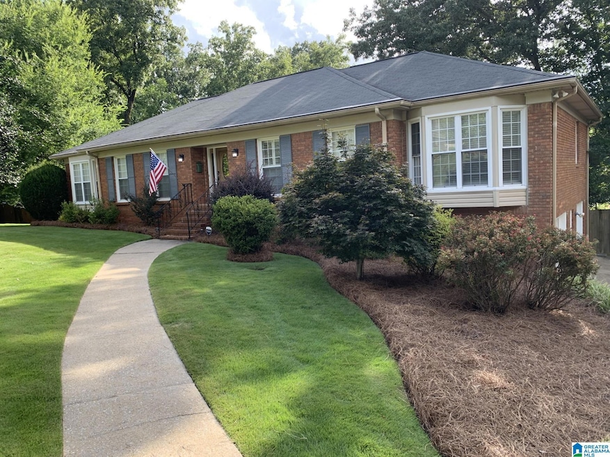 6516 Quail Run Dr, Pelham, AL 35124 - photo 1