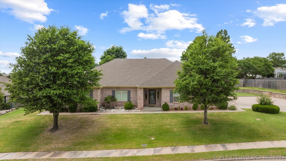 2817 Roanoke Ridge Rd, Bartlesville, OK 74006 - photo 1