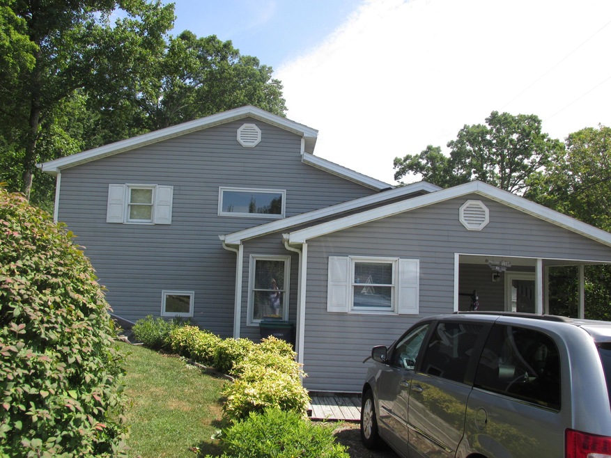 10 Red Bird Dr, Burnside, KY 42519 - photo 1