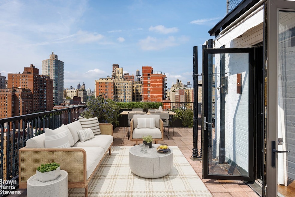 166 E 96th St unit PHD, New York, NY 10128 - photo 1