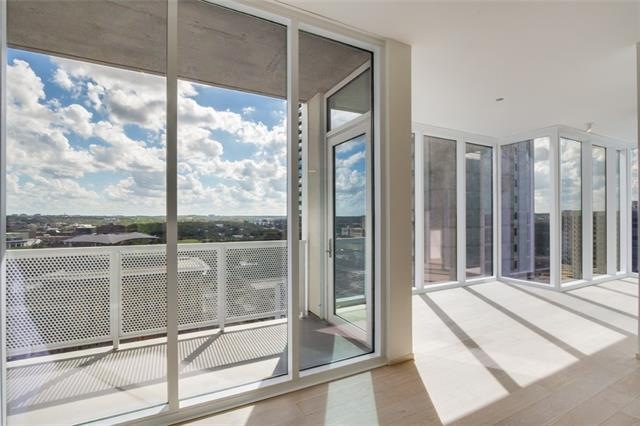 photos of similar floorplan