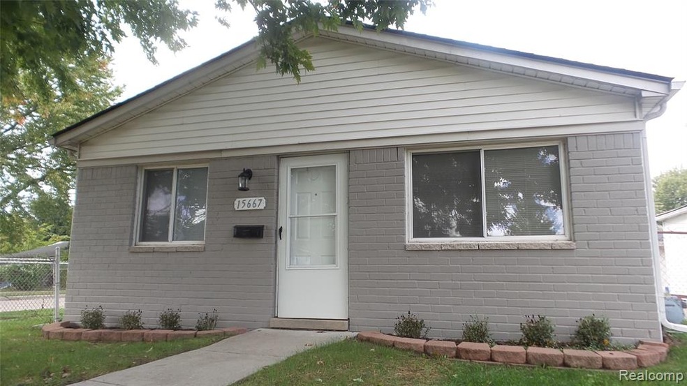 15667 Frazho Rd, Roseville, MI 48066 - photo 1