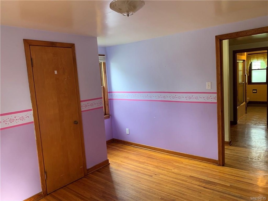 552 20th St, Niagara Falls, NY 14301 - photo 1