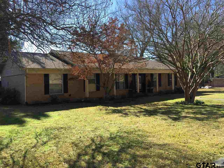 1222 1222 Woodland Hills, Tyler, TX 75701 - photo 1