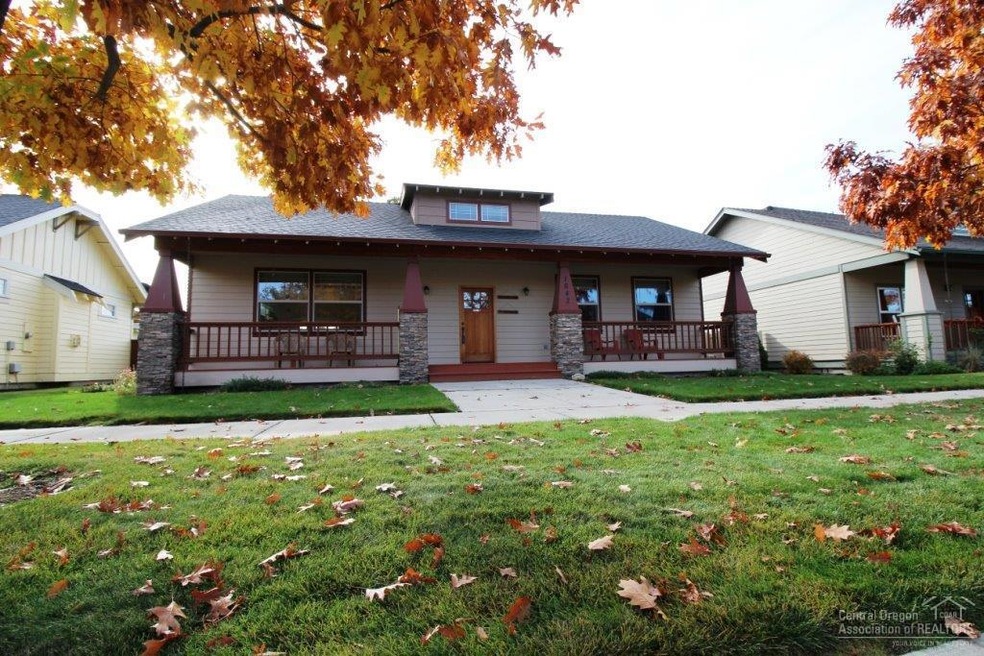 1642 NW Jackpine Ave, Redmond, OR 97756 - photo 1