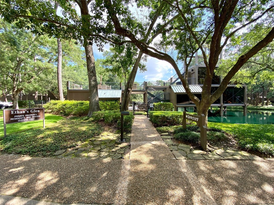 13 Litchfield Ln, Houston, TX 77024 - photo 1