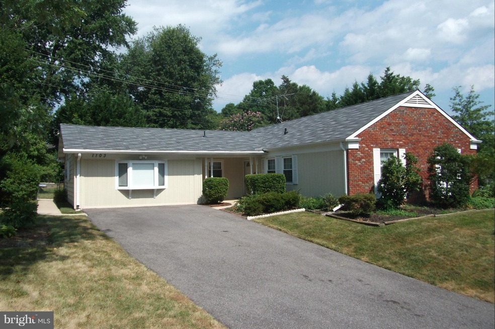 1103 Pennypacker Ln, Bowie, MD 20716 - photo 1