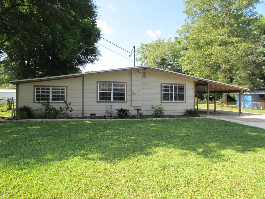 6714 London Bridge Ln, Jacksonville, FL 32210 - photo 1