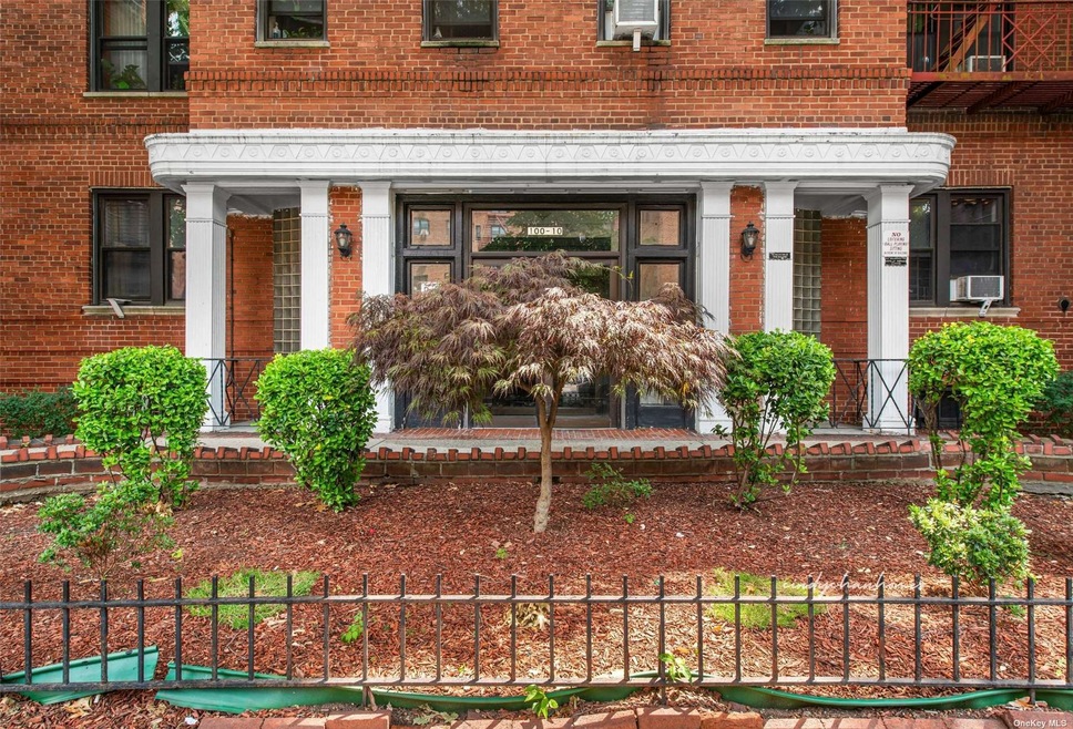 100-10 67th Rd unit 6L, Forest Hills, NY 11375 - photo 1