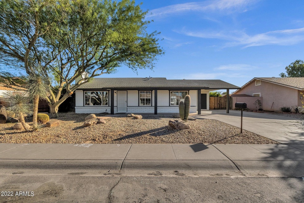 2-web-or-mls-685-e-harrison-st