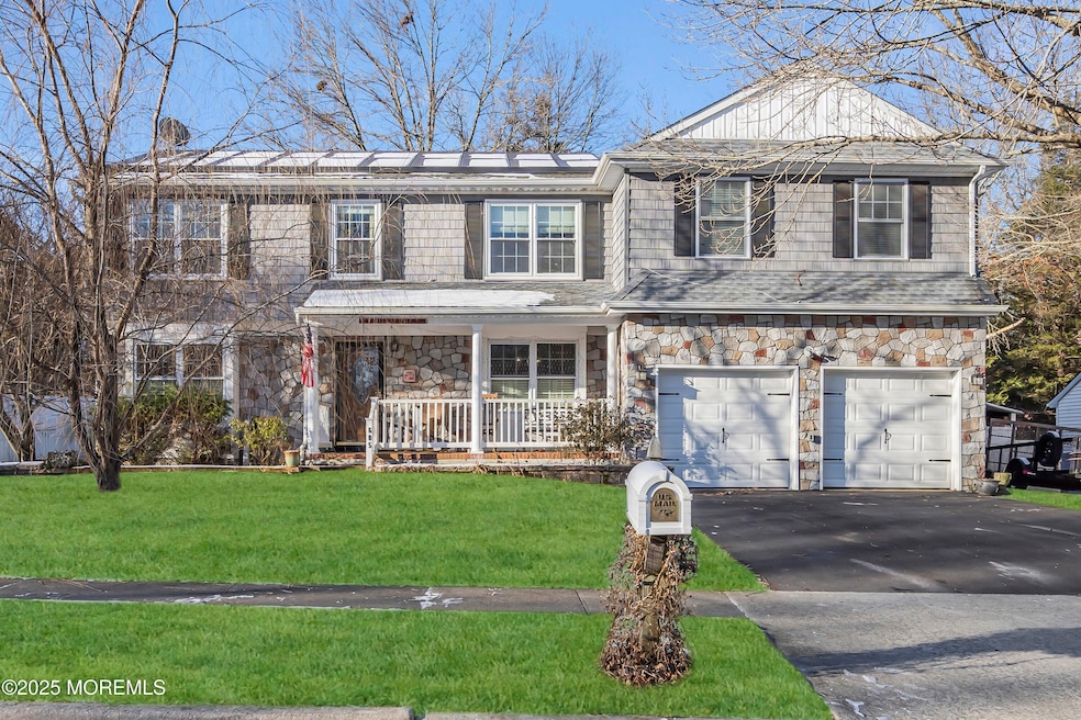 Sold $690,000 • Co-Listing Agent