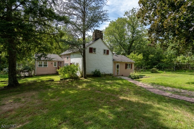 340 Sidney Rd, Pittstown, NJ 08867 - photo 1