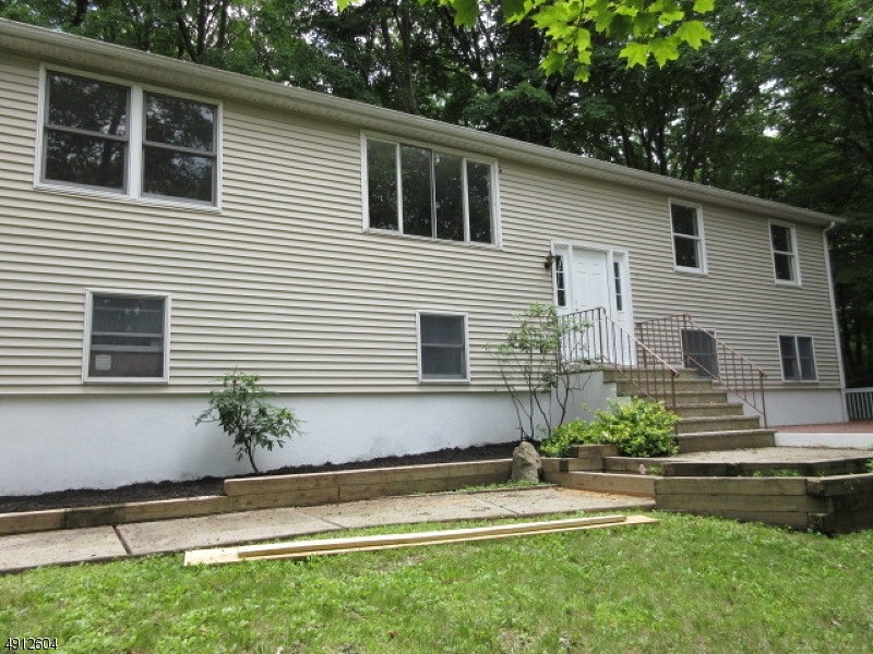 14 Cherry Tree Rd, Vernon, NJ 07462 - photo 1