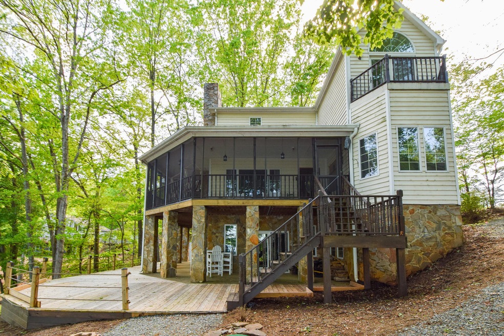 416 Dodee Ln Union Hall VA-large-030-34-