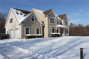 95 Lexington Dr, Newburgh, NY 12550 - photo 1