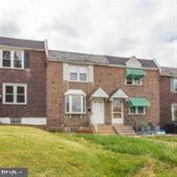 350 Westpark Ln, Clifton Heights, PA 19018 - photo 1