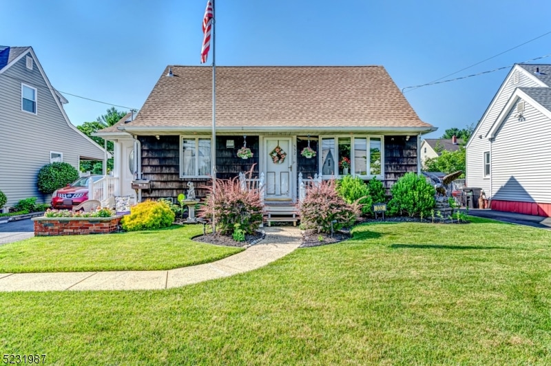 332 Giles Ave, Middlesex, NJ 08846 - photo 1