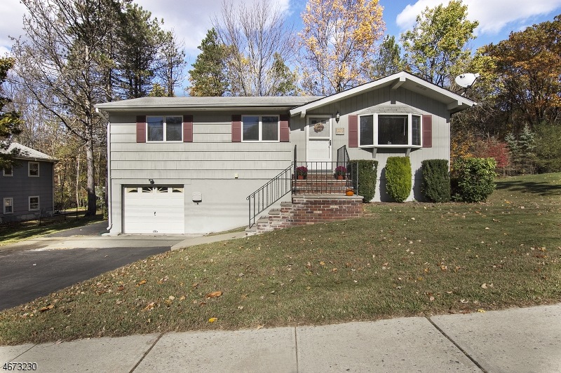 25 Elm St, Stanhope, NJ 07874 - photo 1