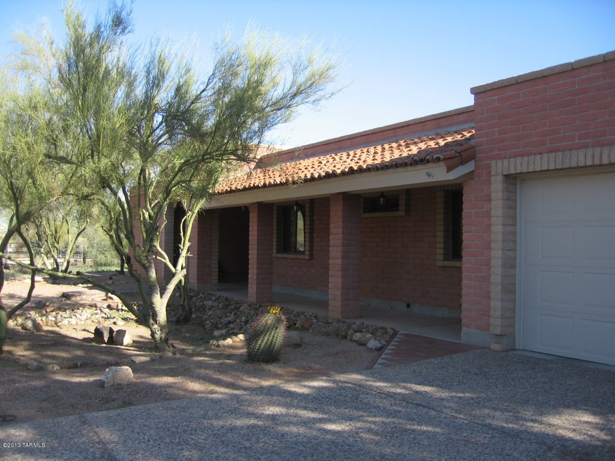 Front Entry to Slump Block Home
