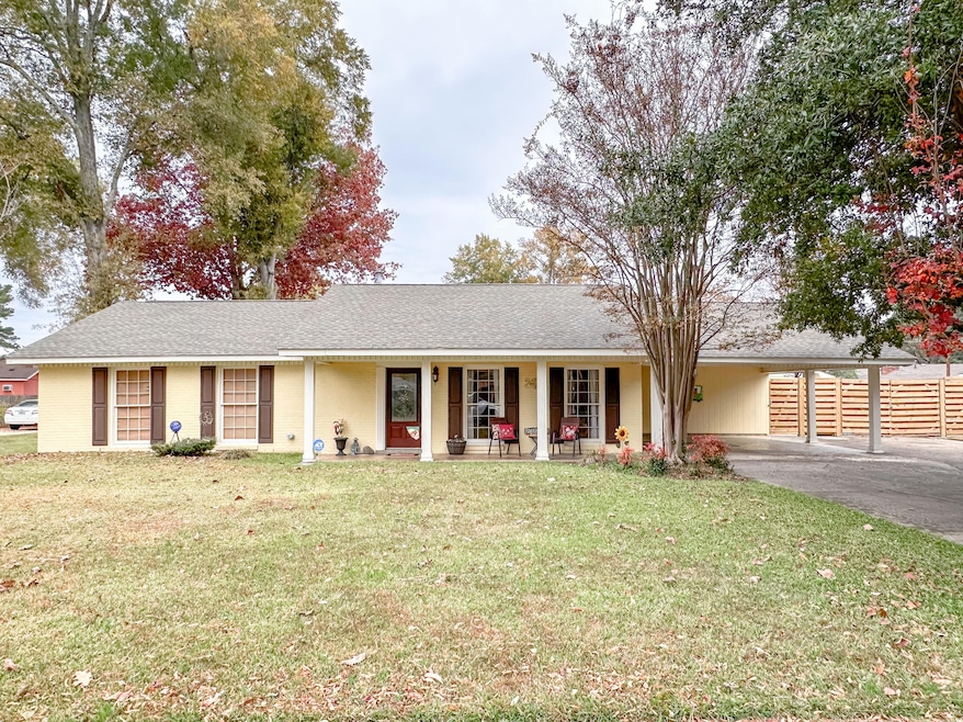 2625 Stidman Cir, Columbus, MS 39705 - photo 1