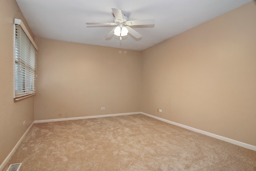 1767 Frost Ln, Naperville, IL 60564 - photo 1