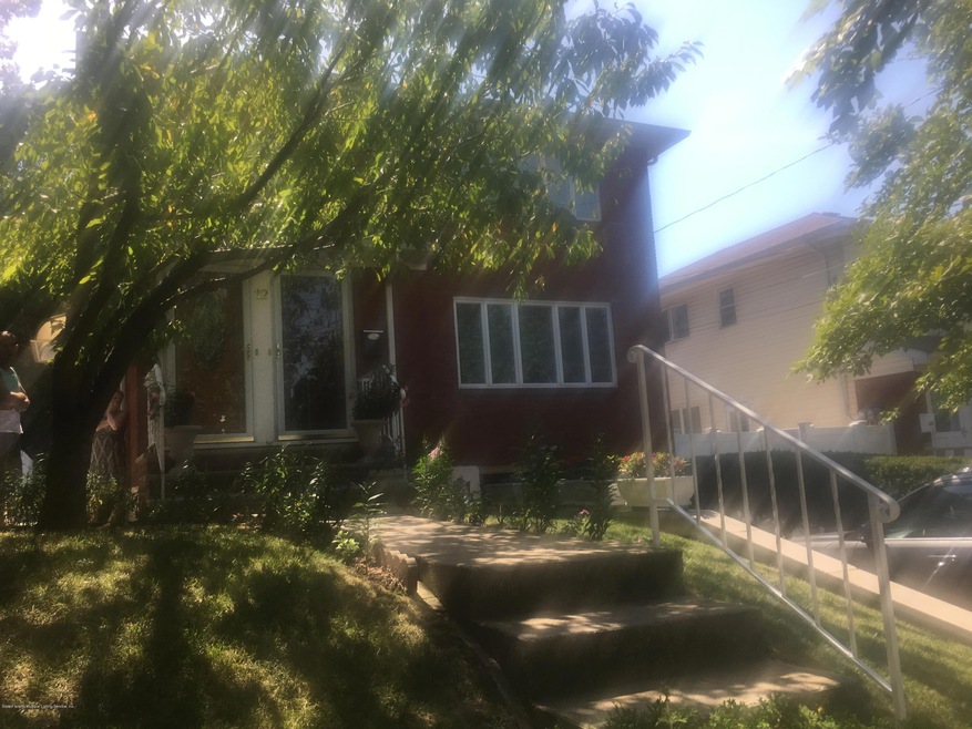 12 Sunnyside Terrace, Staten Island, NY 10301 - photo 1