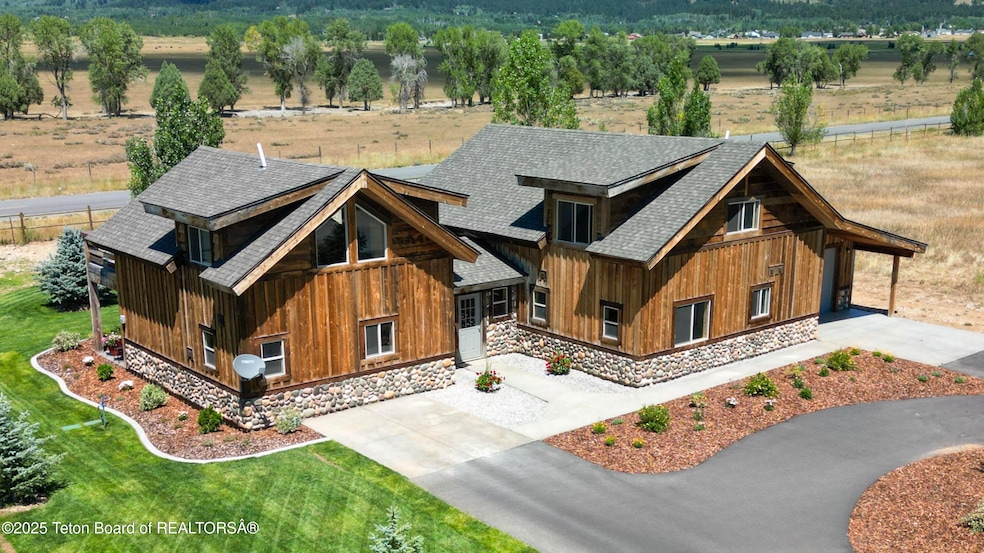 For Sale $799,000 • Co-Listing Agent
