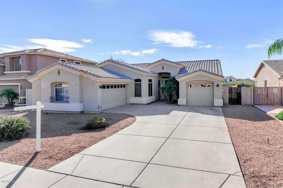 3257 E Maplewood St Gilbert AZ-large-002