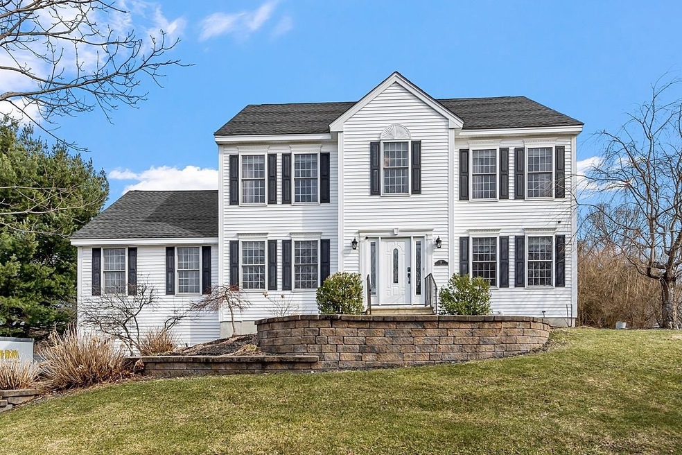 4 Bradford Cir, Hudson, NH 03051 - photo 1