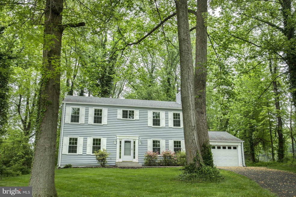 6636 Haycock Rd, Falls Church, VA 22043 - photo 1