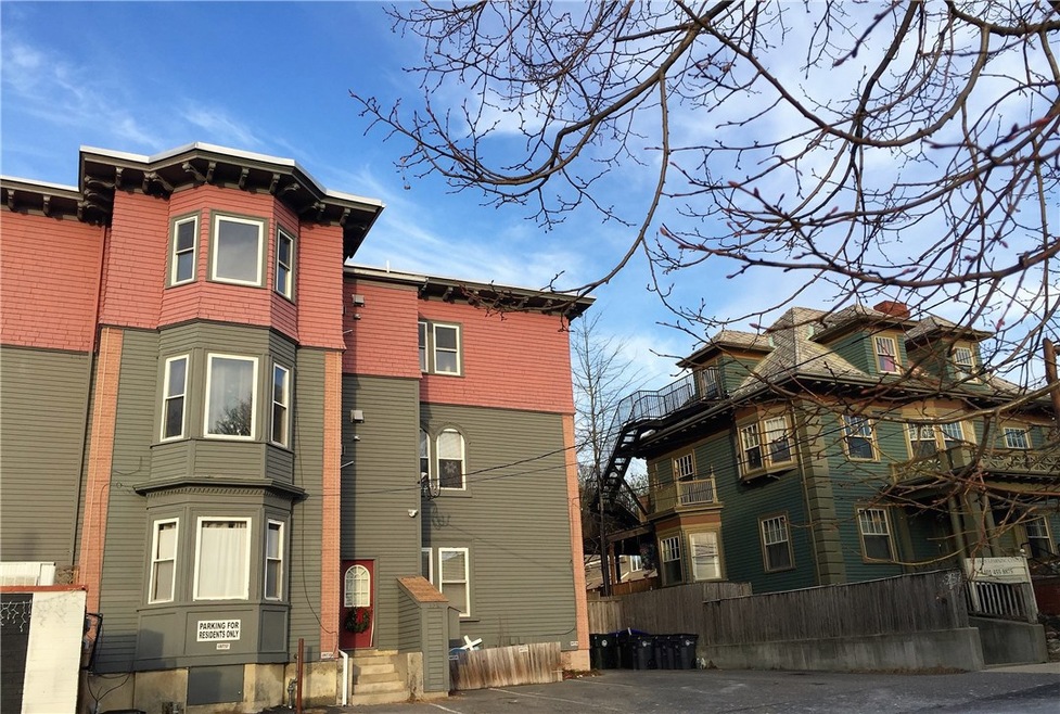 130 Cypress St unit 3R, Providence, RI 02906 - photo 1