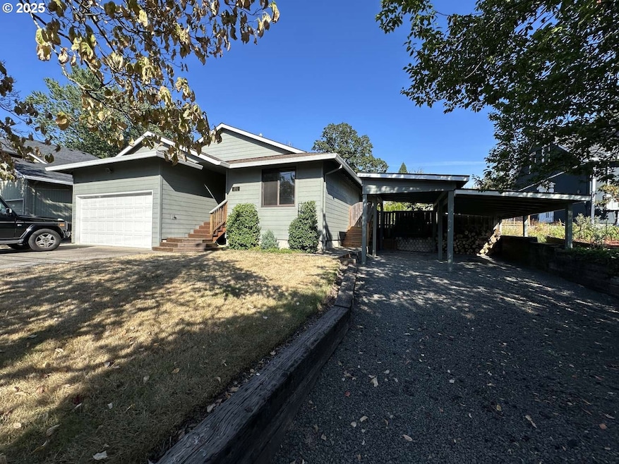 10854 SW 61st Ave, Portland, OR 97219 - photo 1