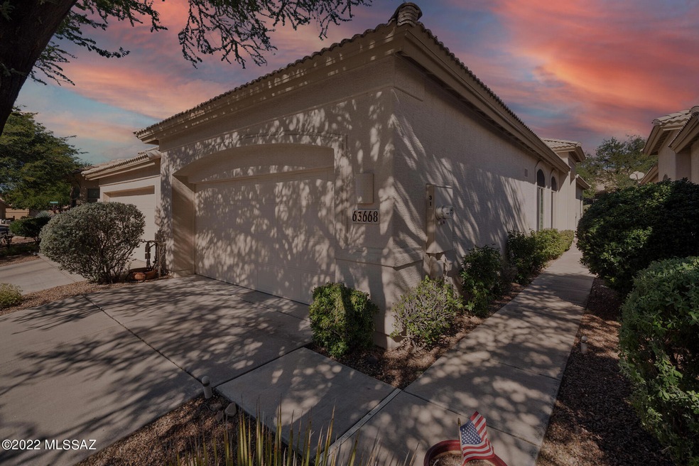 Exterior View Twilight (1)