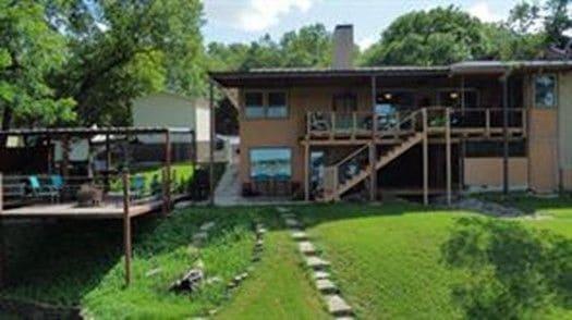 450 Lakeside Dr, Brownwood, TX 76801 - photo 1