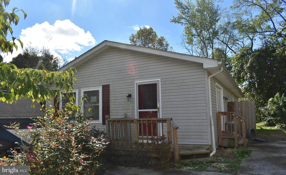 922 E D St, Brunswick, MD 21716 - photo 1