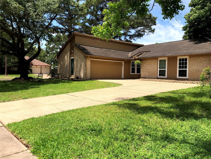 8503 Lake Crystal Dr, Houston, TX 77095 - photo 1