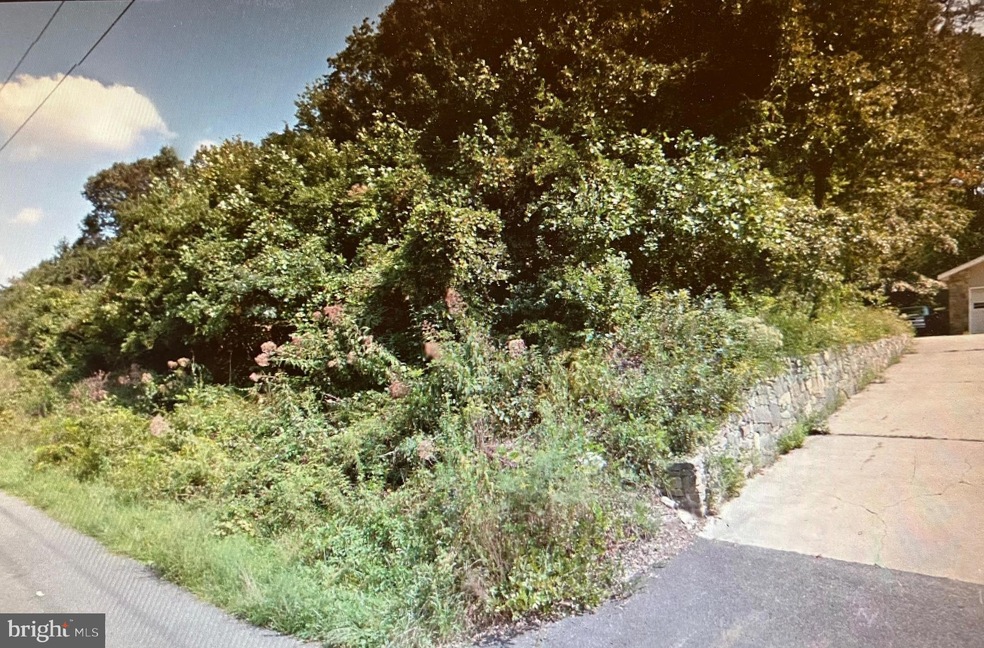 13237 Mockingbird Ln, Bowie, MD 20720 - photo 1