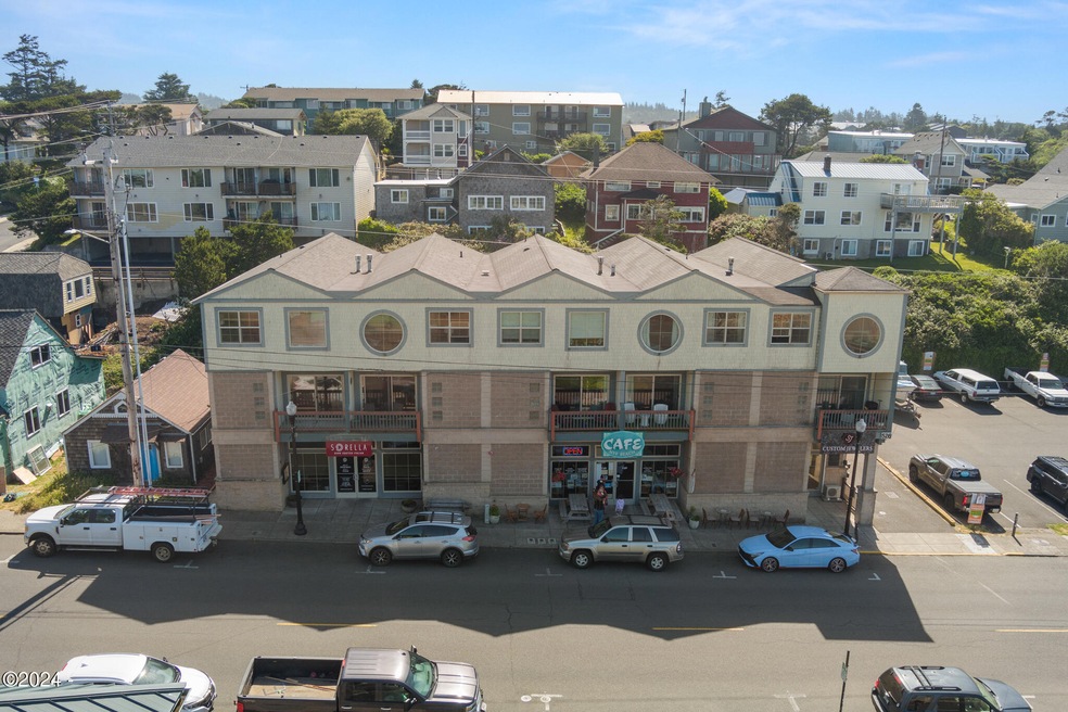 526 NW Coast St Apt G (1)