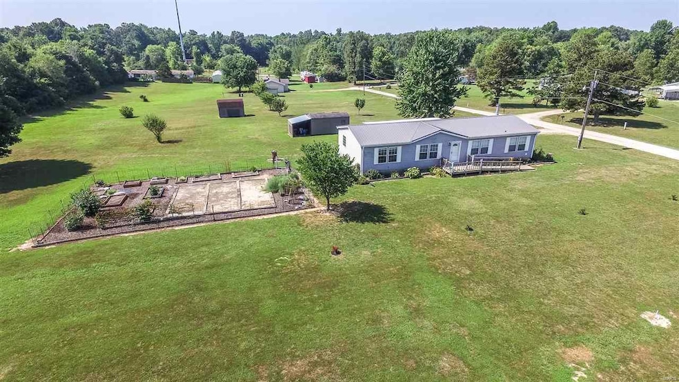 62 Cr 4705, Poplar Bluff, MO 63901 - photo 1