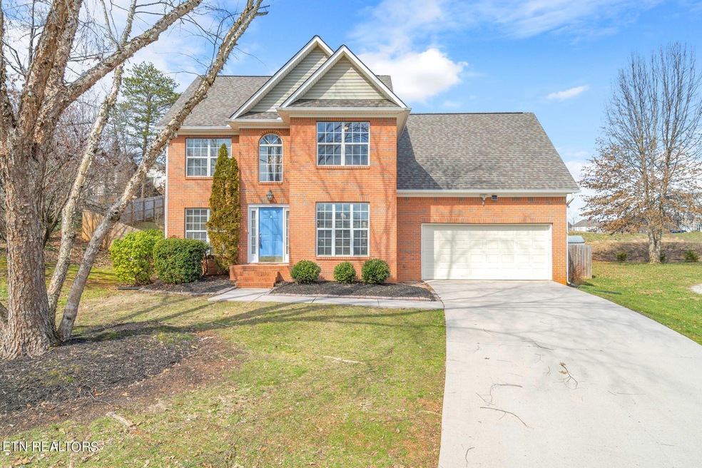 1-web-or-mls-11005 Walnut Creek Lane-2