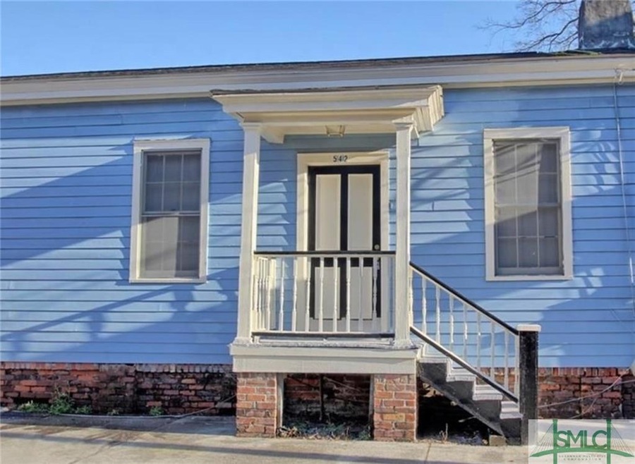 542 E Huntingdon St, Savannah, GA 31401 - photo 1