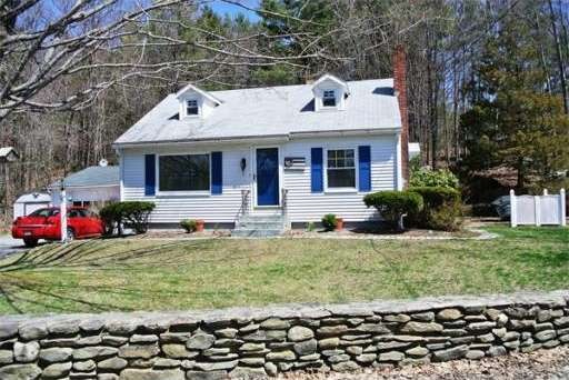 460 Ashburnham St, Fitchburg, MA 01420 - photo 1