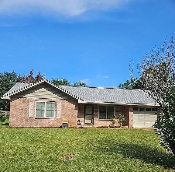 Front of 1610 1