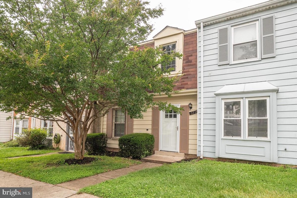 2246 Dawn Ln, Temple Hills, MD 20748 - photo 1