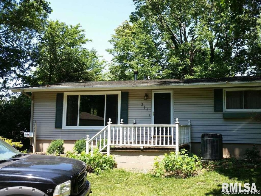 211 E Illini St, Virginia, IL 62691 - photo 1