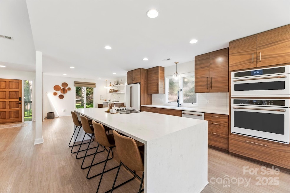 Sold $680,000 • Co-Listing Agent