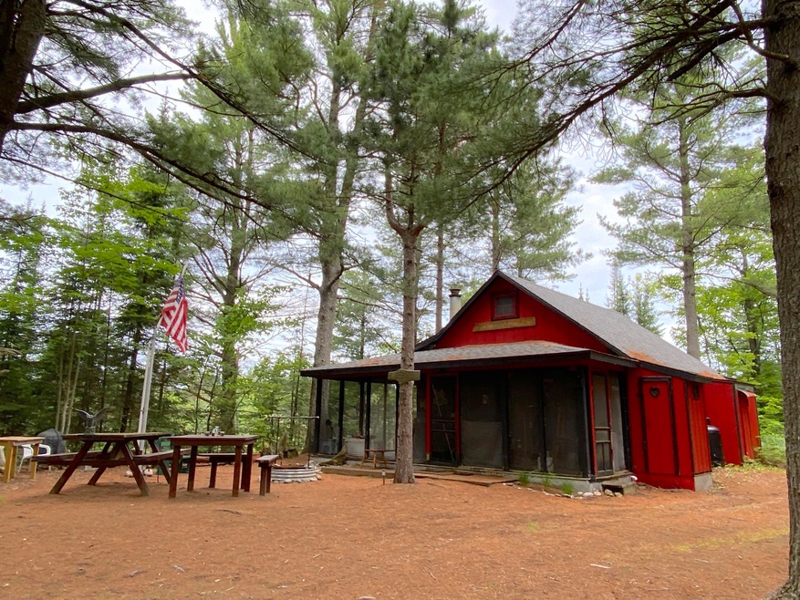 10 acre camp on the Two Hearted River