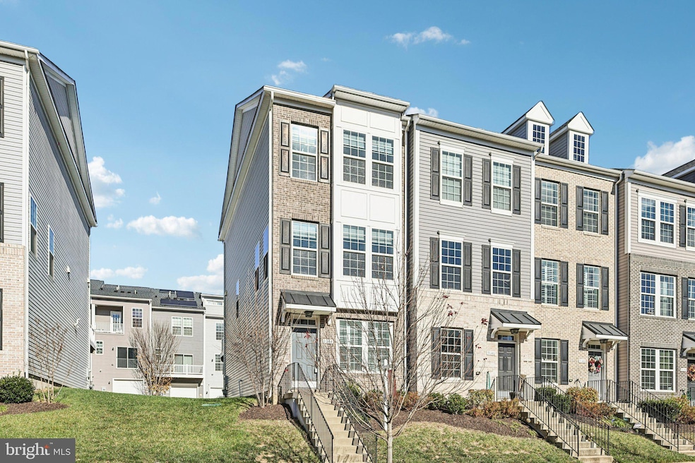 9144 Fox Stream Way, Upper Marlboro, MD 20772 - photo 1