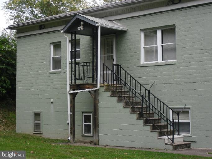 44 Radio Station Ln unit 2B, Berkeley Springs, WV 25411 - photo 1