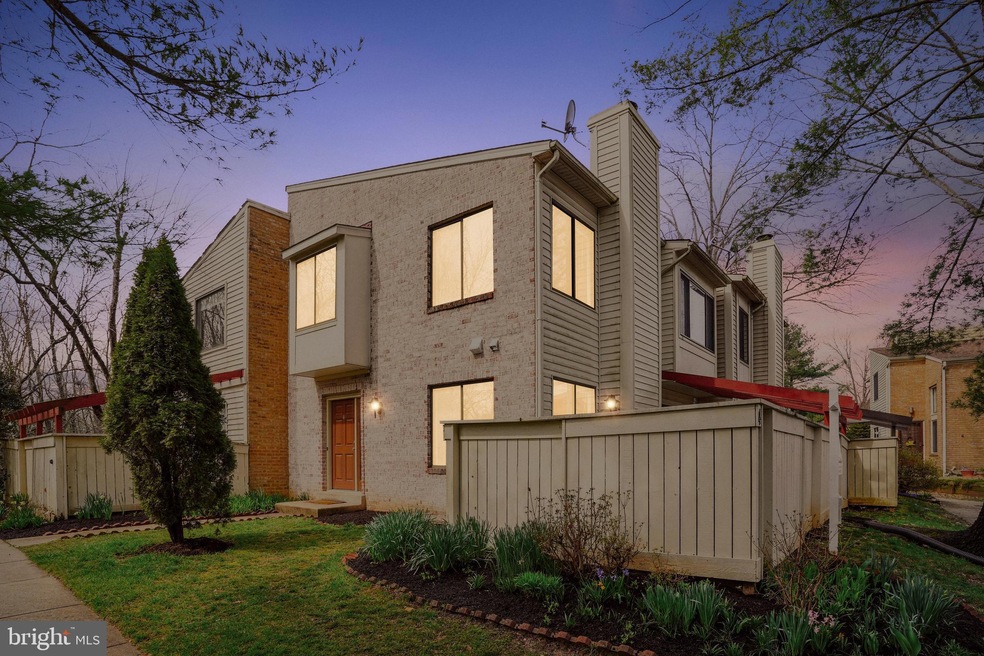 4 Sparrow Valley Ct, Montgomery Village, MD 20886 - photo 1